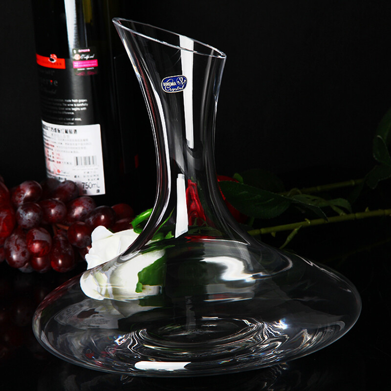 品味波希米亞 淺談BOHEMIA水晶玻璃杯的優(yōu)雅與實(shí)用